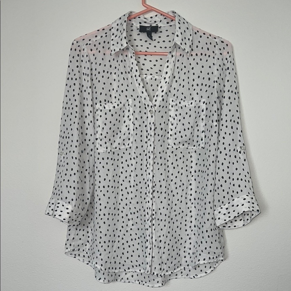 Iz Byer White Gray Buttoned Relaxed Top